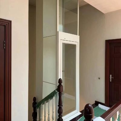 Elevador hidráulico sem buracos AC de fase única com portas automáticas e motor de 4,7 KW para 5Stop