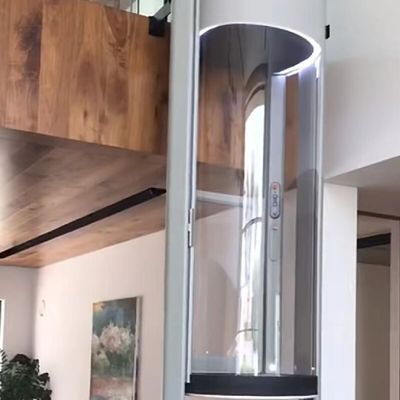 Elevador de elevação de cápsula controlado por microprocessador com parada de emergência