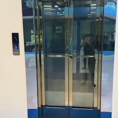 Um elevador compacto para casa de 10 andares.